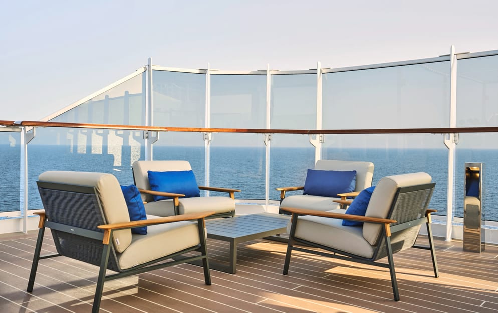 Explora Journeys, EXPLORA I, Sky Bar On 14 3.jpg